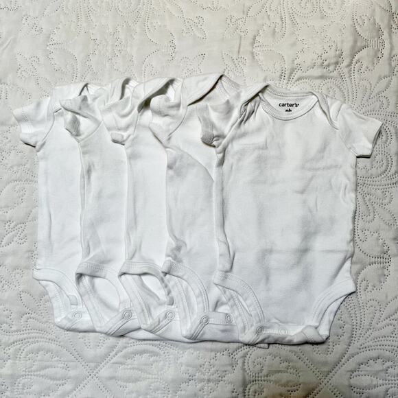 Carter's Short Sleeve Onesie Bundle Size NB - Picture 2 of 6